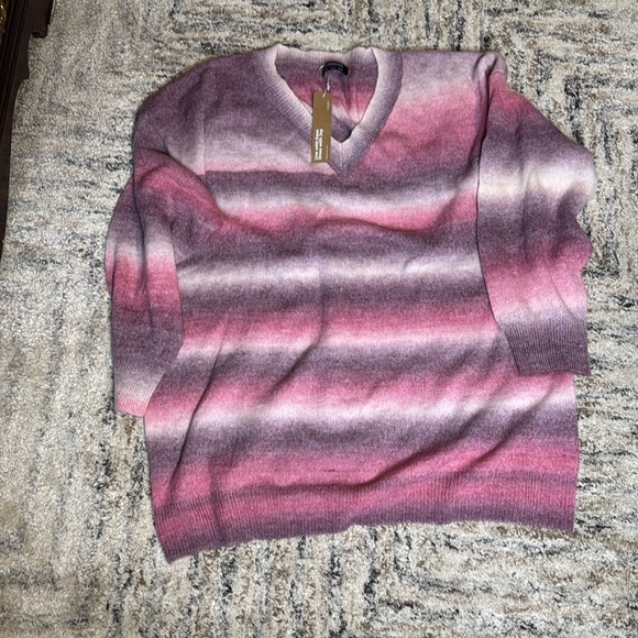 NWT BloomChic, pink, ombré, bell sleeves, super soft, drop shoulder,26 plus size - Picture 1 of 7